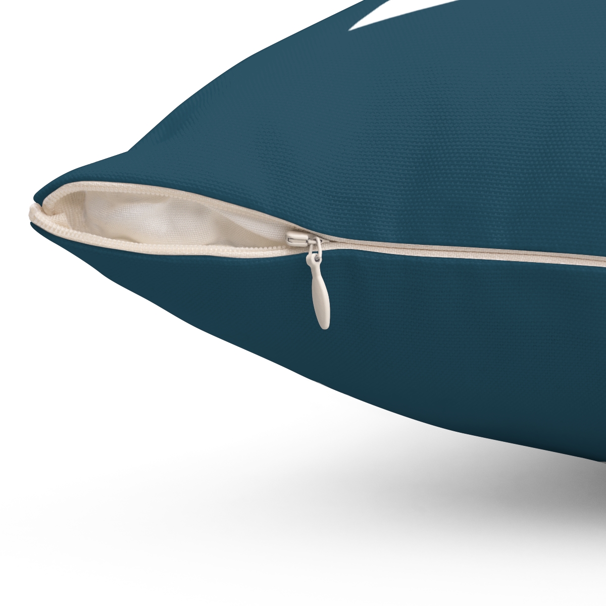 Queen Bee Pillow - Image 12
